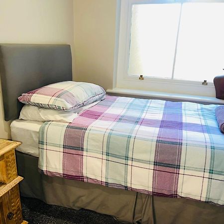 Single Room - Bed For The Night - Close To Beach St Leonards-on-Sea Exterior foto