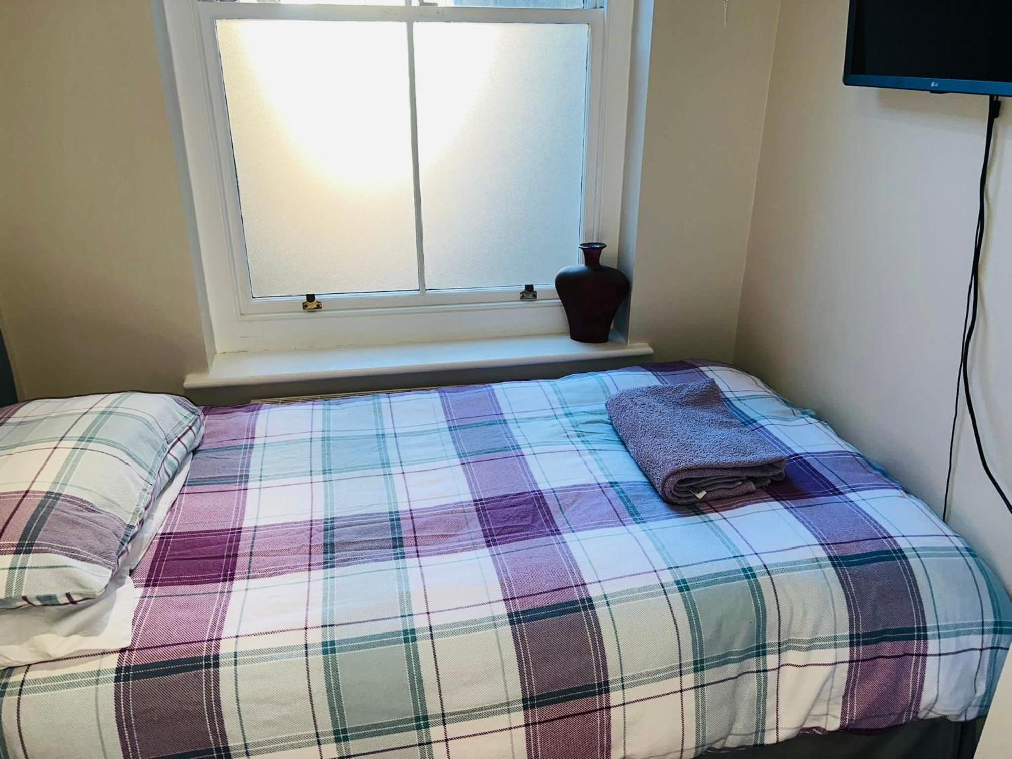 Single Room - Bed For The Night - Close To Beach St Leonards-on-Sea Exterior foto